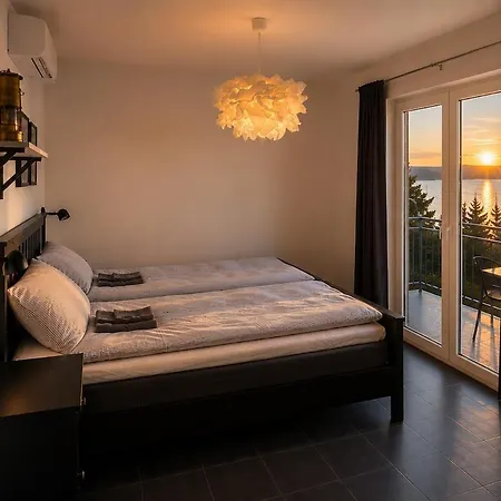 Διαμέρισμα Birke With Pool And Sea View Floor Three